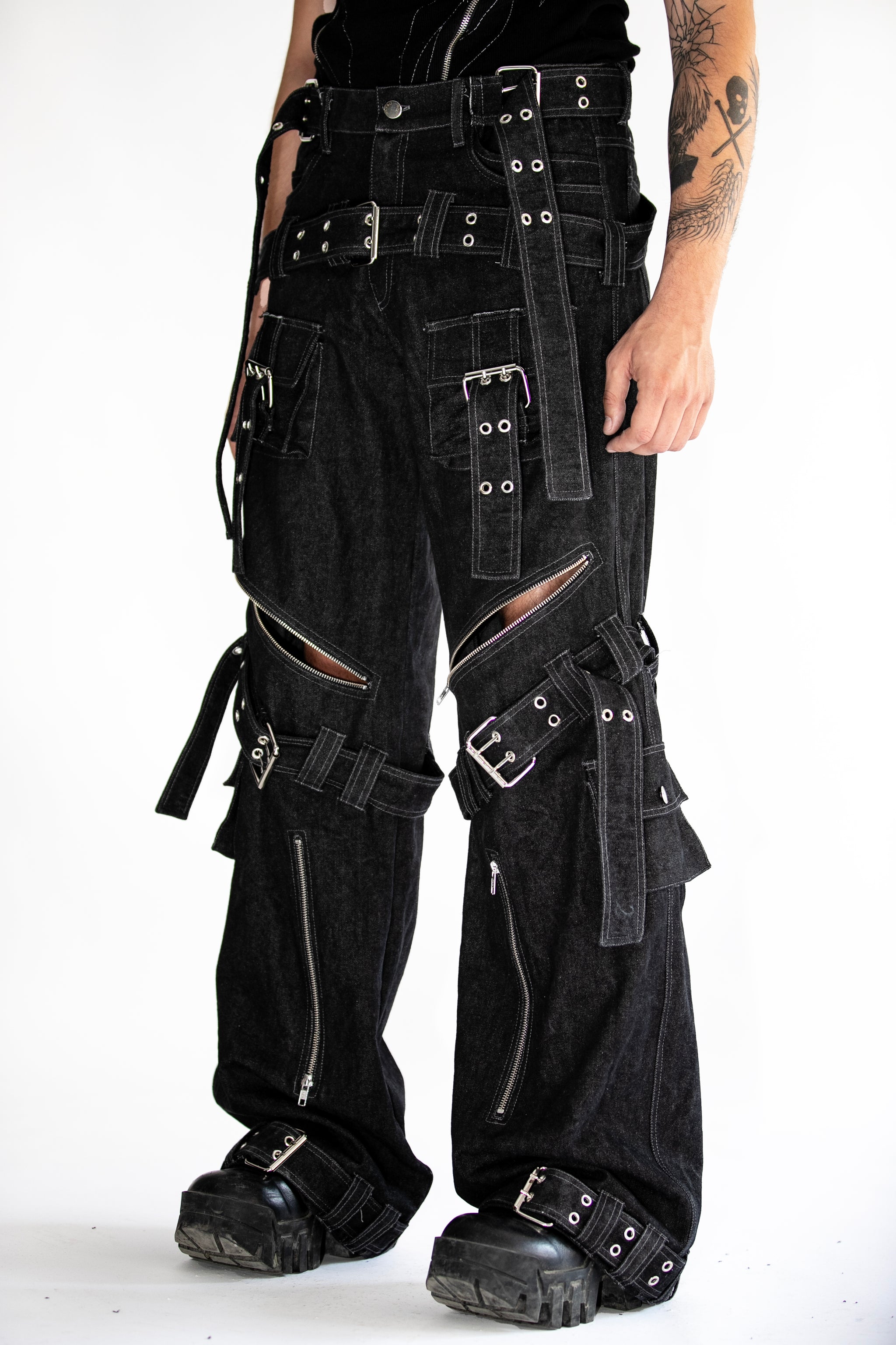 【YOURNUS】Ezuka Zipper Cargo Black Denim 51yBJ8AAoWS._SY350_QL65_.jpg